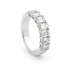  RIVER Emerald Diamond Ring
